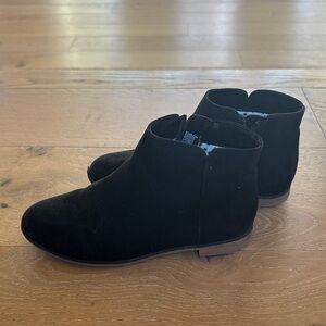 Cat & Jack Black Kids Boots